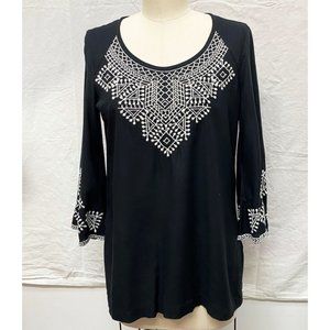 Black top with embroidery SM